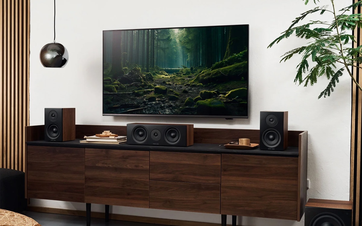 Dnevni boravak s TV-om i audio sustavom