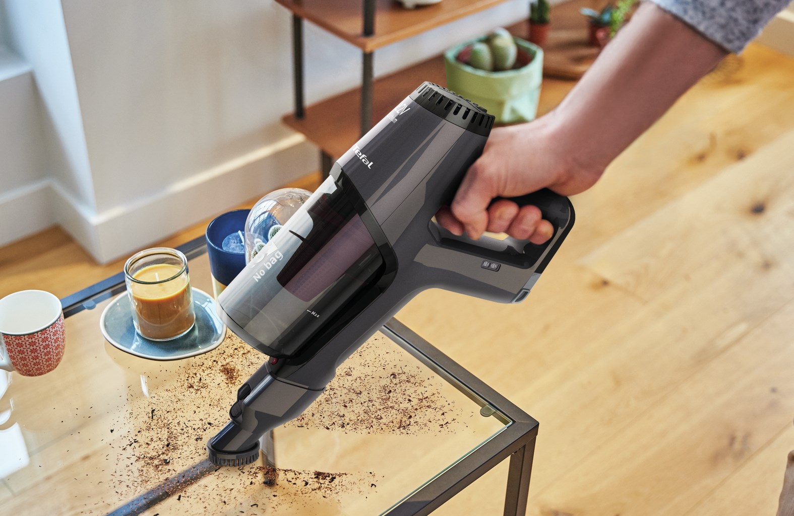 Roni Cleaner OB90 ELDOM, VESS upright vacuum cleaner, cordless, electric brush | Ronis