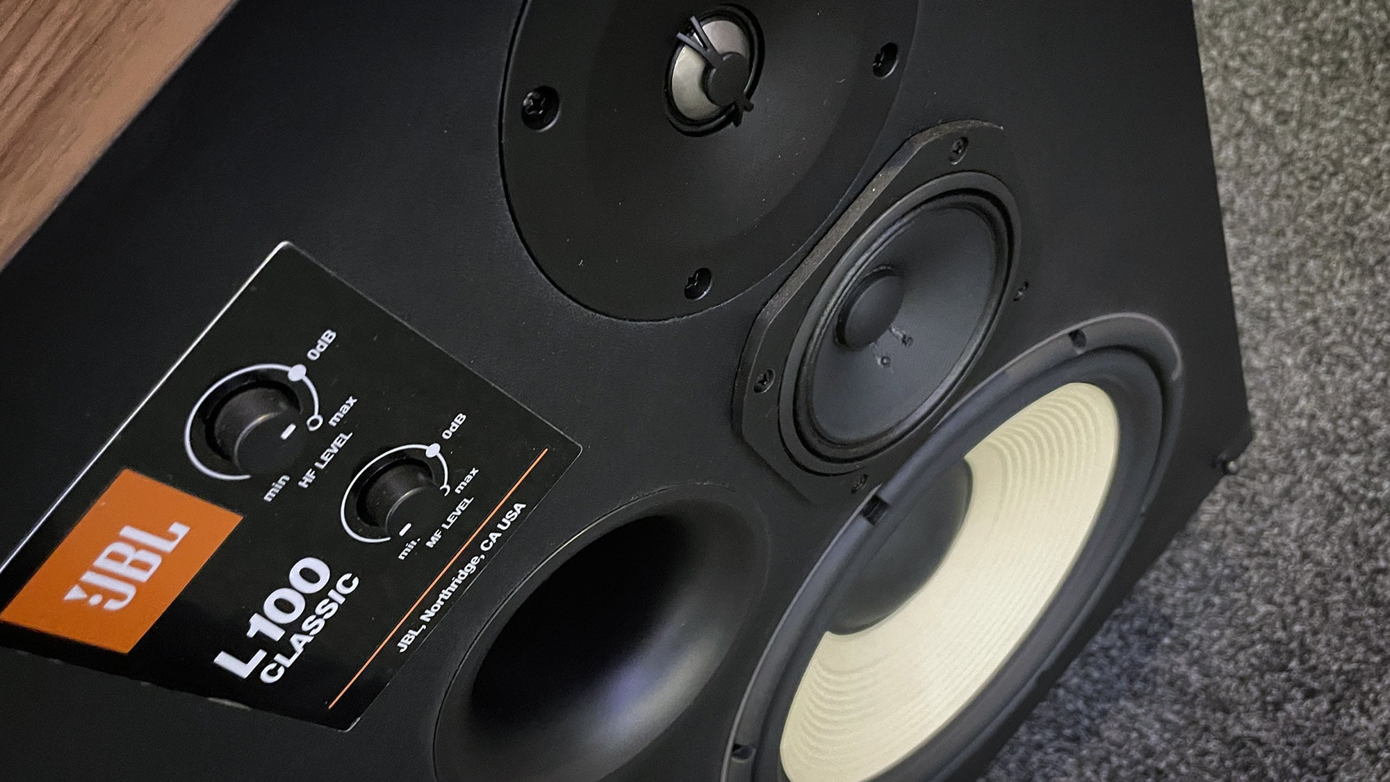 JBL L100 Classic - klasika sa zasluženim pedigreom