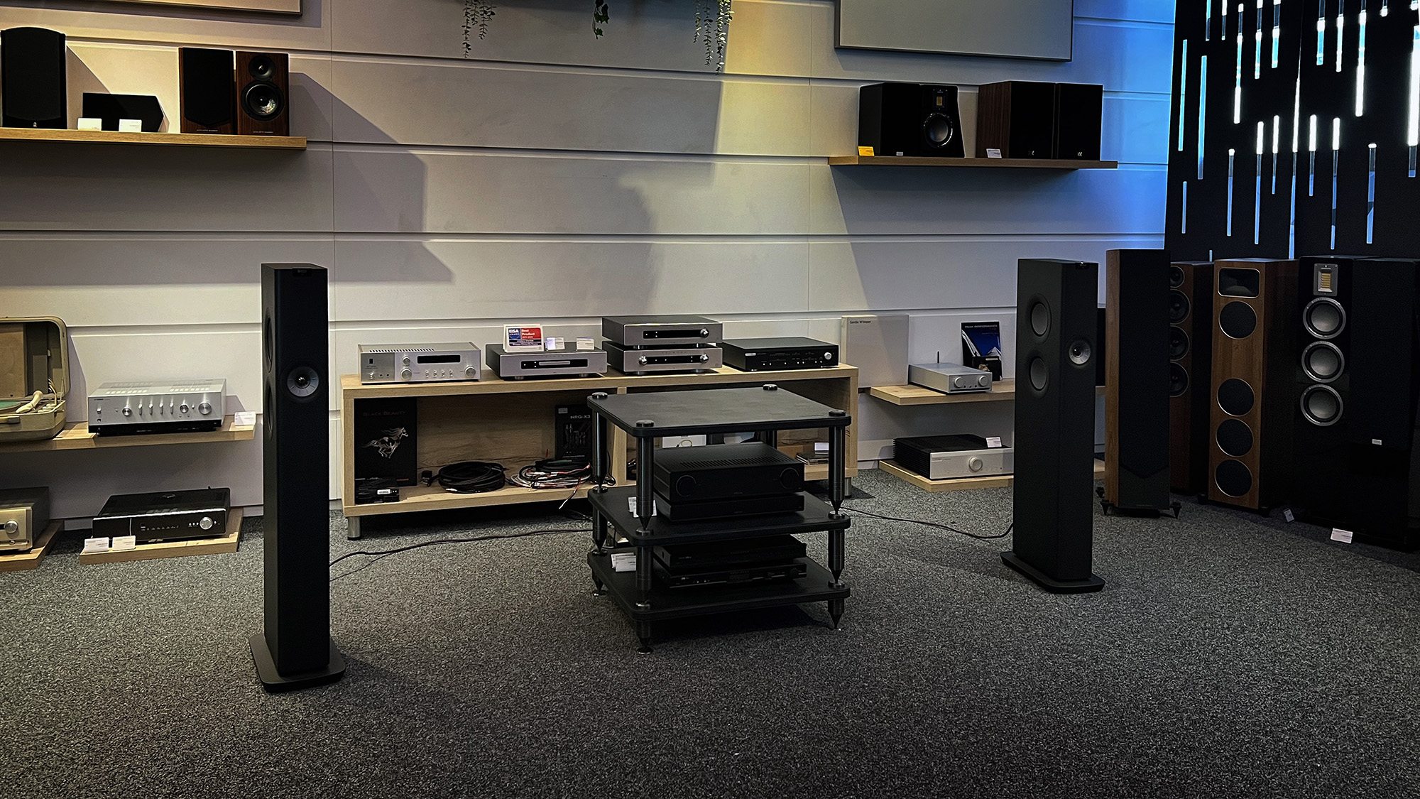 KEF LS60 Wireless