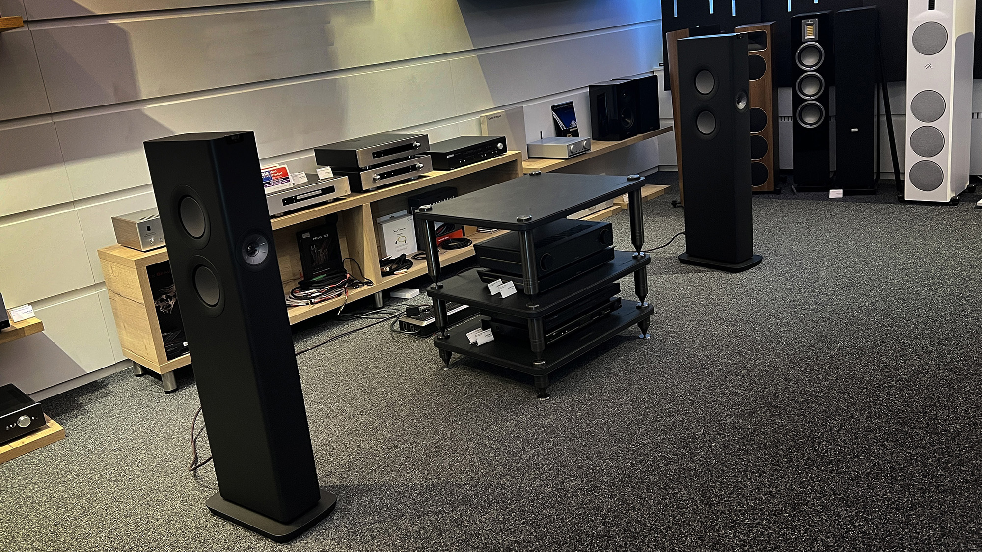 KEF LS60 Wireless