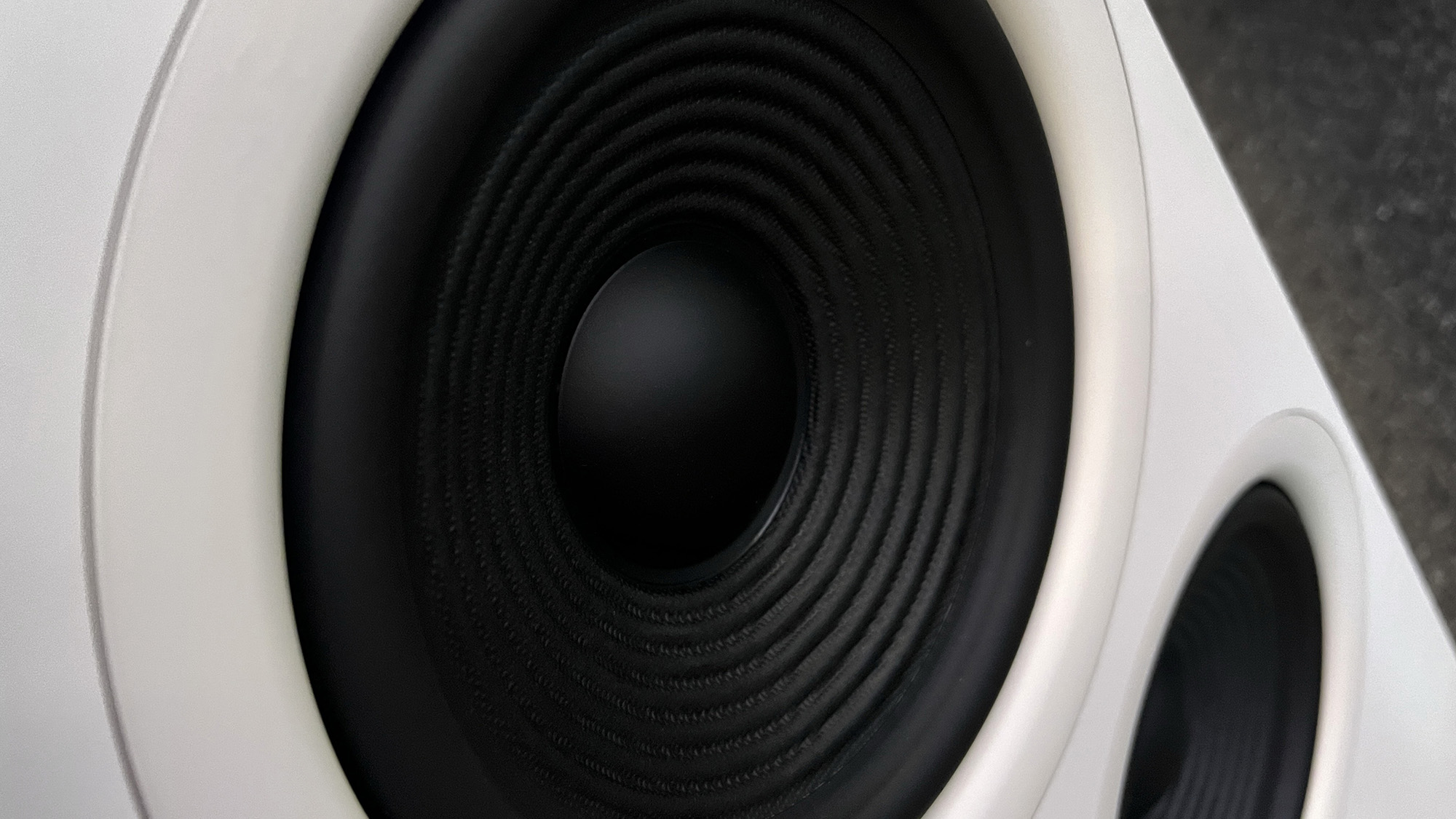 Stage 2 Modern Audio - JBL