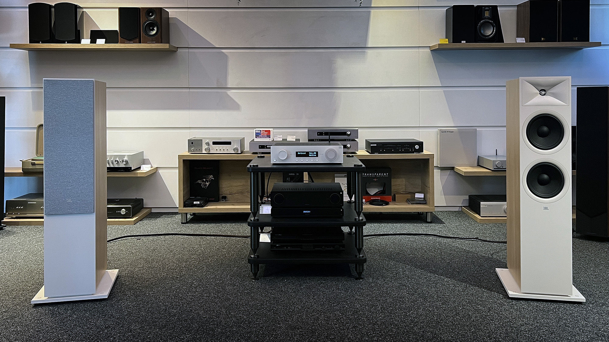 Stage 2 Modern Audio - JBL