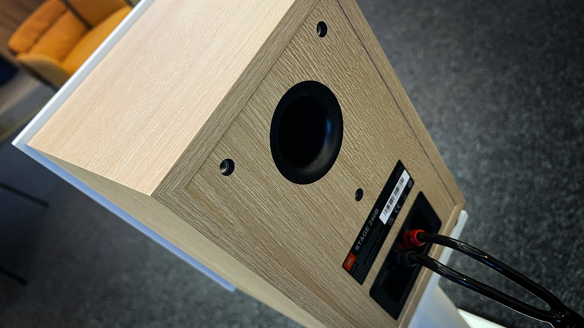Stage 2 Modern Audio - JBL