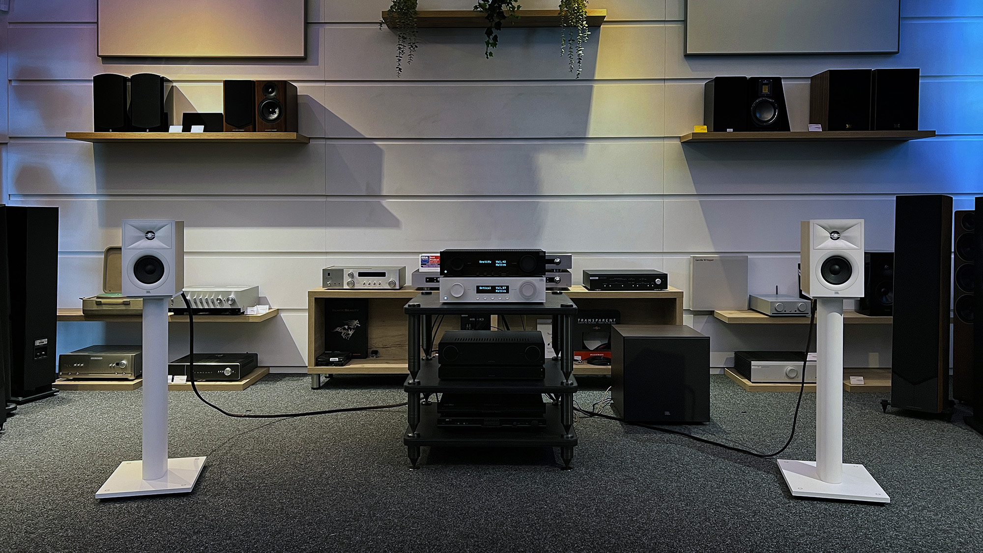 Stage 2 Modern Audio - JBL