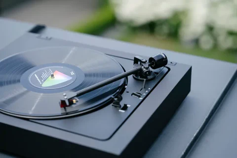Specijalna akcija na Pro-Ject gramofone – Iskoristite popuste na odabrane modele Pro-Ject Automat A2 2M Red