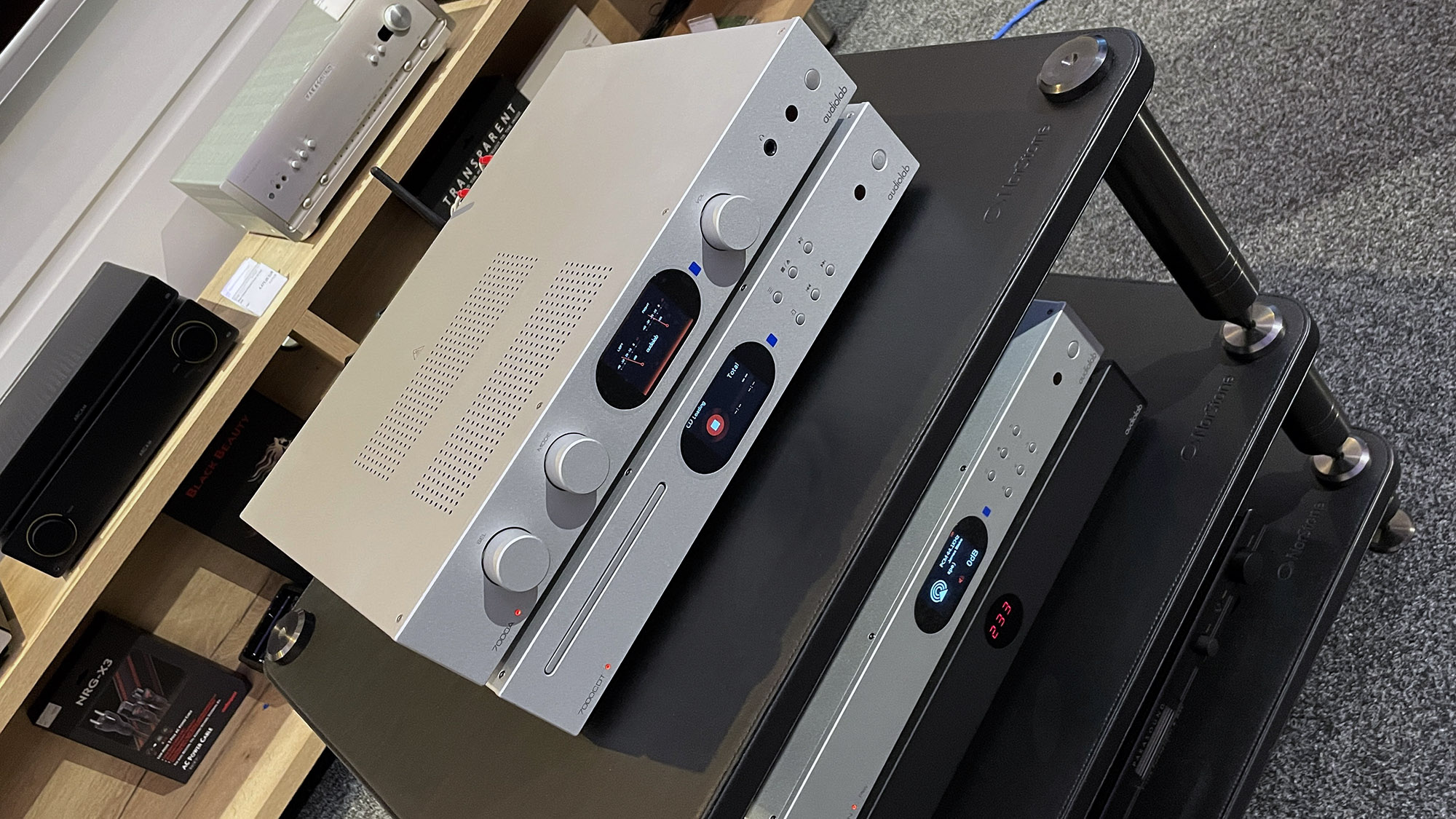 Audiolab serija 7000 Audiolab serija 7000