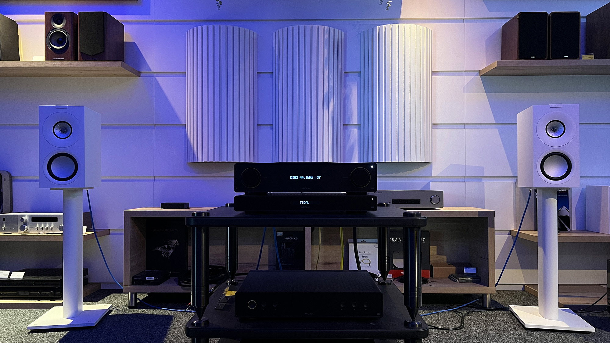KEF Q Concerto Meta