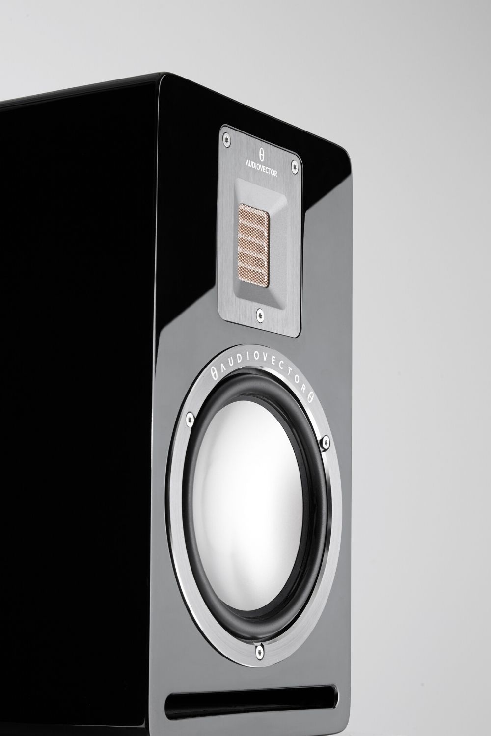 Audiovector QR1: Vrhunski audio doživljaj! 🎵 Audiovector QR1: Vrhunski audio doživljaj! 🎵